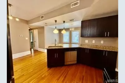536 Rosedale Avenue #101, Saint Louis, MO 63112 - Photo 3