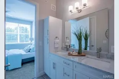 226 E Lockwood Avenue #108, Saint Louis, MO 63119 - Photo 15