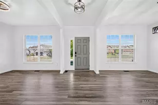 704 Chancellorsville Dr, Wentzville, MO 63385 - Photo 9