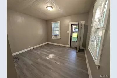 7044 Beulah Avenue, Jennings, MO 63136 - Photo 3