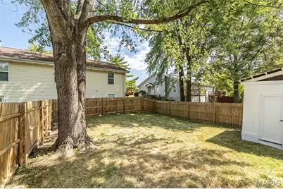 2421 Muegge Road, Saint Charles, MO 63303 - Photo 19