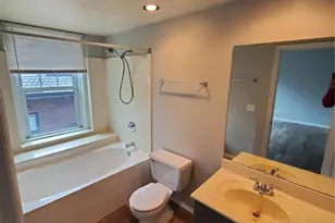 5050 Washington Pl, Saint Louis, MO 63108 - Photo 17