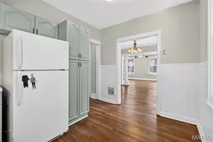 5249 Sutherland Ave, Saint Louis, MO 63109 - Photo 13