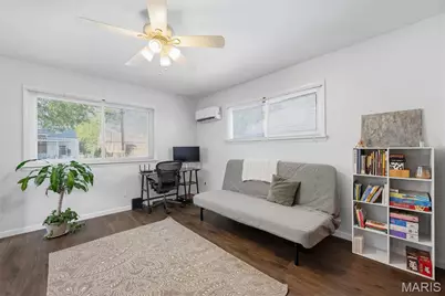 7907 E Yorkshire Drive, Saint Louis, MO 63123 - Photo 27