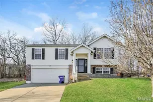 147 Hunters Lake Ct, Eureka, MO 63025 - Photo 3