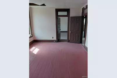 6032 Suburban Avenue, Saint Louis, MO 63112 - Photo 11