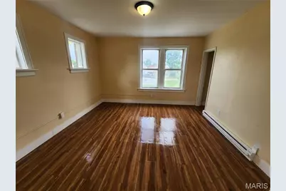 4710 Highland Avenue, Saint Louis, MO 63113 - Photo 3