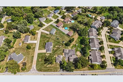 4334 Ringer Road, Oakville, MO 63129 - Photo 13