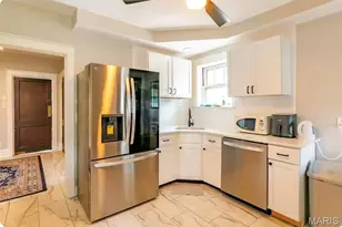 1140 Edward Terrace, Saint Louis, MO 63117 - Photo 7