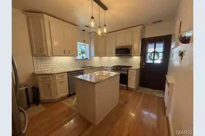 5635 Walsh Street, Saint Louis, MO 63109 - Photo 3