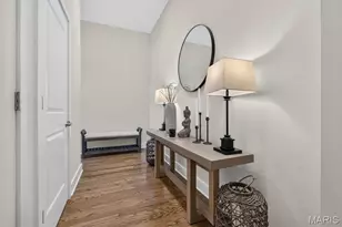 8025 Maryland Ave, Clayton, MO 63105 - Photo 3