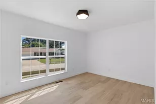 14663 Rouvre Dr, Florissant, MO 63034 - Photo 13