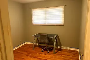 9046 Old Bonhomme Rd, Olivette, MO 63132 - Photo 7