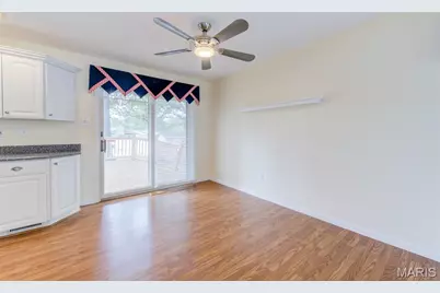 127 Spring Leaf Drive, Saint Peters, MO 63376 - Photo 5