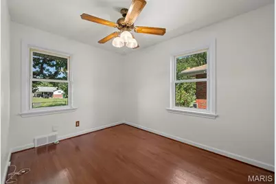 1273 Waldorf Drive, Bellefontaine Neighbors, MO 63137 - Photo 15