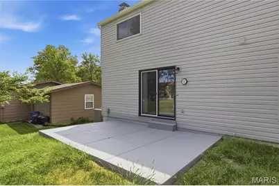 12047 Tangletree Drive, Maryland Heights, MO 63146 - Photo 37