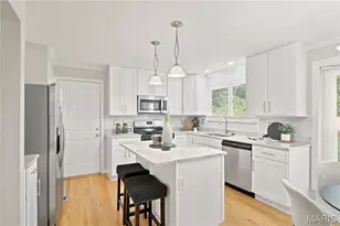 12047 Tangletree Dr, Maryland Heights, MO 63146 - Photo 15