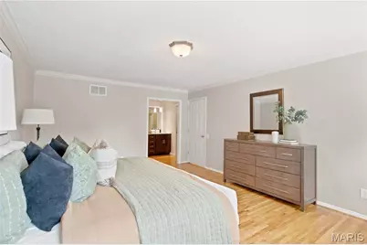 12047 Tangletree Drive, Maryland Heights, MO 63146 - Photo 27