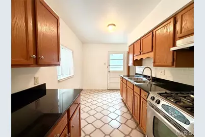 7912 Fleta Street, Saint Louis, MO 63123 - Photo 5