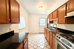 7912 Fleta St, Saint Louis, MO 63123 - Photo 5