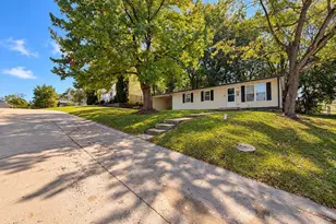 702 Locust St, Festus, MO 63028 - Photo 1