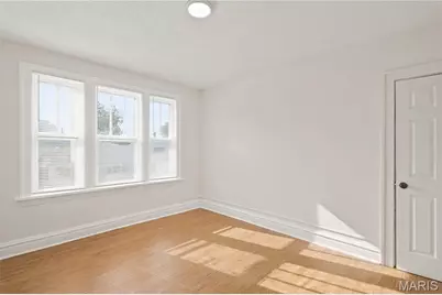 6809 Morgan Ford Road, Saint Louis, MO 63116 - Photo 11