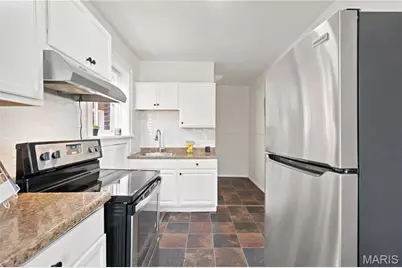 6809 Morgan Ford Road, Saint Louis, MO 63116 - Photo 9