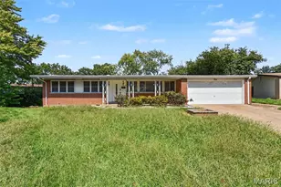 4 Colt Cir, Florissant, MO 63033 - Photo 1
