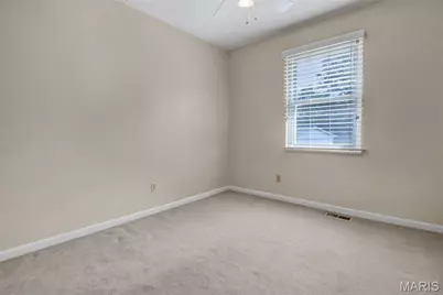 6205 Brogan Dale Circle, Saint Louis, MO 63128 - Photo 13