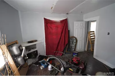 2111 Crescent Avenue, Saint Louis, MO 63121 - Photo 7