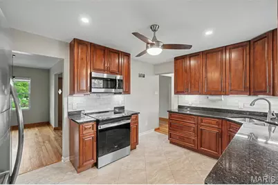 502 Pine Street, Saint Charles, MO 63301 - Photo 5