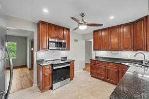 502 Pine St, Saint Charles, MO 63301 - Photo 5