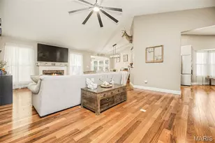 765 Emerald Oaks Ct, Eureka, MO 63025 - Photo 5