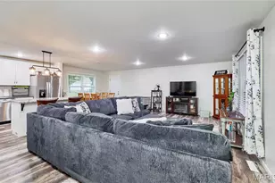 105 Sharon Dr, Montgomery City, MO 63361 - Photo 7