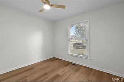 5891 Sir Edward Lane, Florissant, MO 63033 - Photo 29