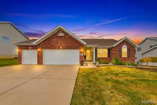 279 Sonnet Cir, Wentzville, MO 63385 - Photo 1