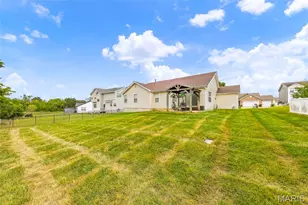 279 Sonnet Cir, Wentzville, MO 63385 - Photo 43