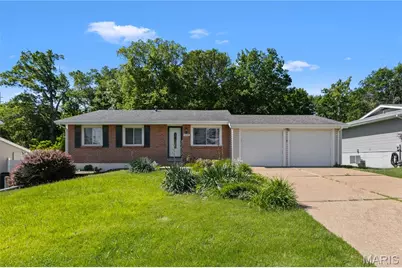 428 Tulsa Avenue, Manchester, MO 63021 - Photo 1