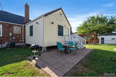 8633 Neier Lane, Affton, MO 63123 - Photo 23