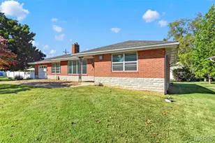 335 W St Anthony Ln, Florissant, MO 63031 - Photo 25