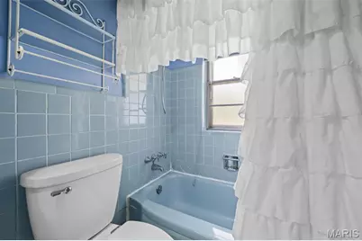 8611 Rowland Drive, Saint Louis, MO 63132 - Photo 19
