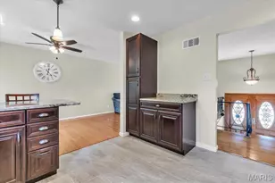 4716 Hedgemont Dr, Unincorporated, MO 63128 - Photo 5