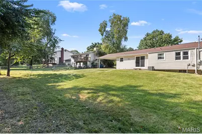 12728 Foxhound Drive, Maryland Heights, MO 63043 - Photo 29