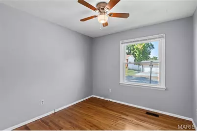 12728 Foxhound Drive, Maryland Heights, MO 63043 - Photo 19
