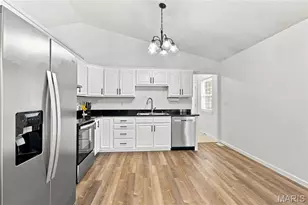 2112 Martina Dr, Washington, MO 63090 - Photo 9