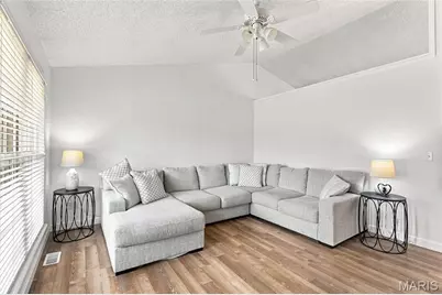 2112 Martina Drive, Washington, MO 63090 - Photo 5