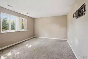 2465 Kingsford Dr, Florissant, MO 63031 - Photo 7