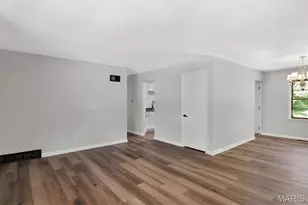 705 Palace Ct, Saint Louis, MO 63135 - Photo 5