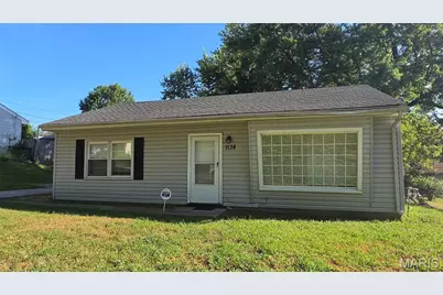 1138 Laredo Avenue, Saint Louis, MO 63138 - Photo 1