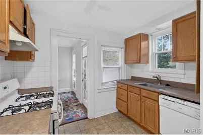 479 Catalina Avenue, Webster Groves, MO 63119 - Photo 13